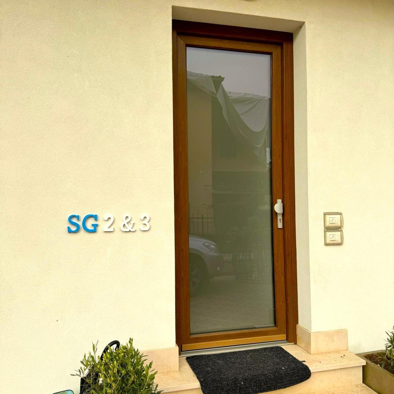 Sg Rooms - Casa Laura Peschiera del Garda Exterior foto