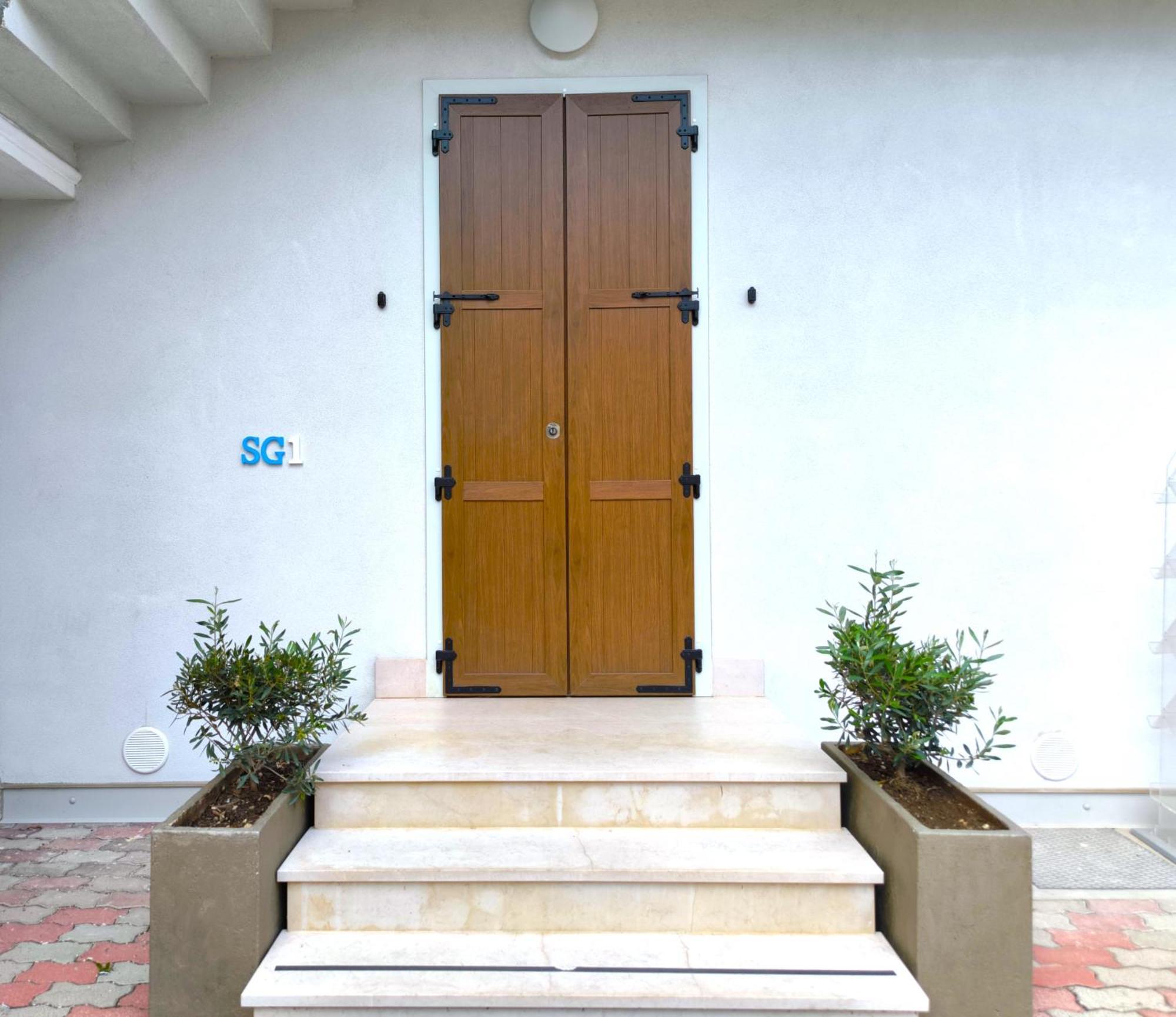 Sg Rooms - Casa Laura Peschiera del Garda Exterior foto